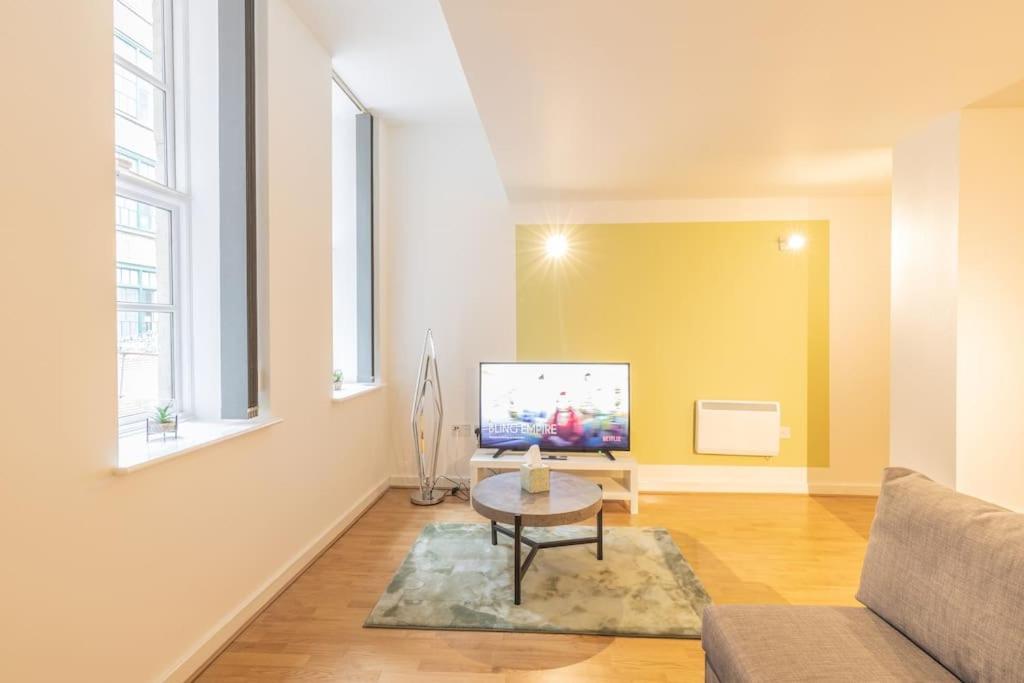Cosy, Modern City Centre Apartment Free Parking Leicester Exterior photo